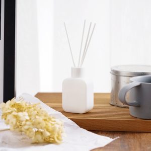 New Style 30ml Reed Diffuser Bottles Wholesale White Ceramic Glass Reed Diffuser Bottle With Reed Diffuser Caps