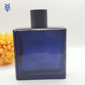New design 100ml flat square rectangle color perfume bottle with magnetic cap