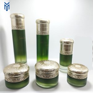 Custom cosmetic glass bottle sets 30ml 100ml 120ml lotion bottle 20g 30g 50g cream jar
